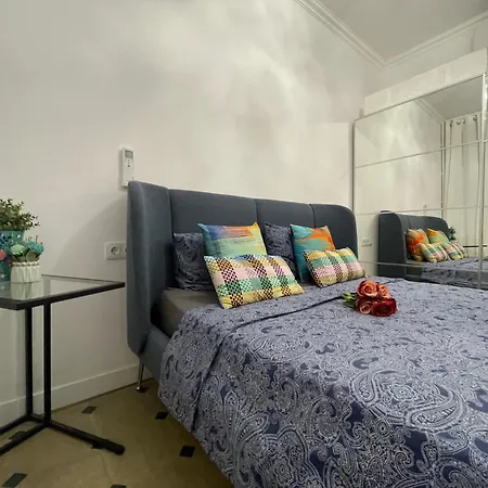 Oasis - La Rambla Hostel Barcelona