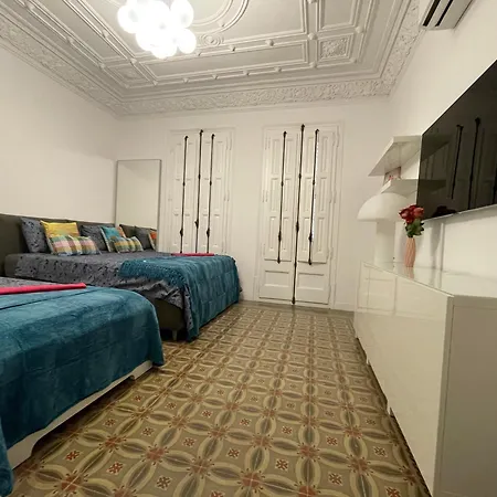 Oasis - La Rambla Hostel