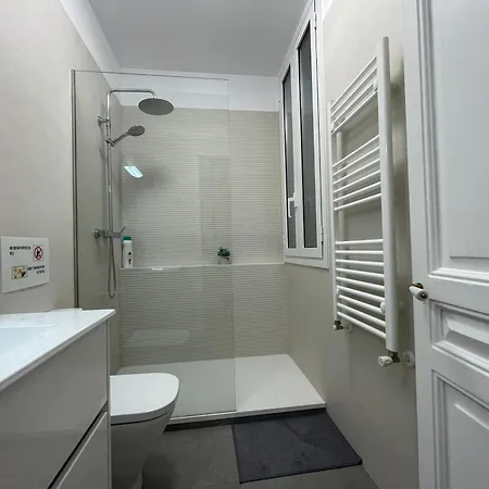Hostel Oasis - La Rambla